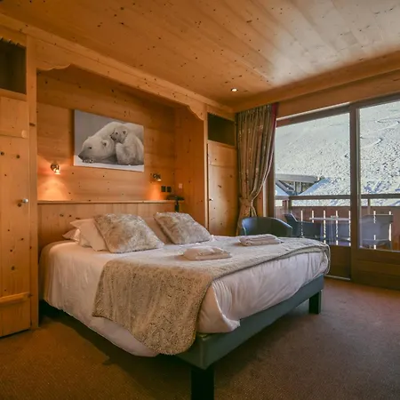 Les Flocons Hotel 3*